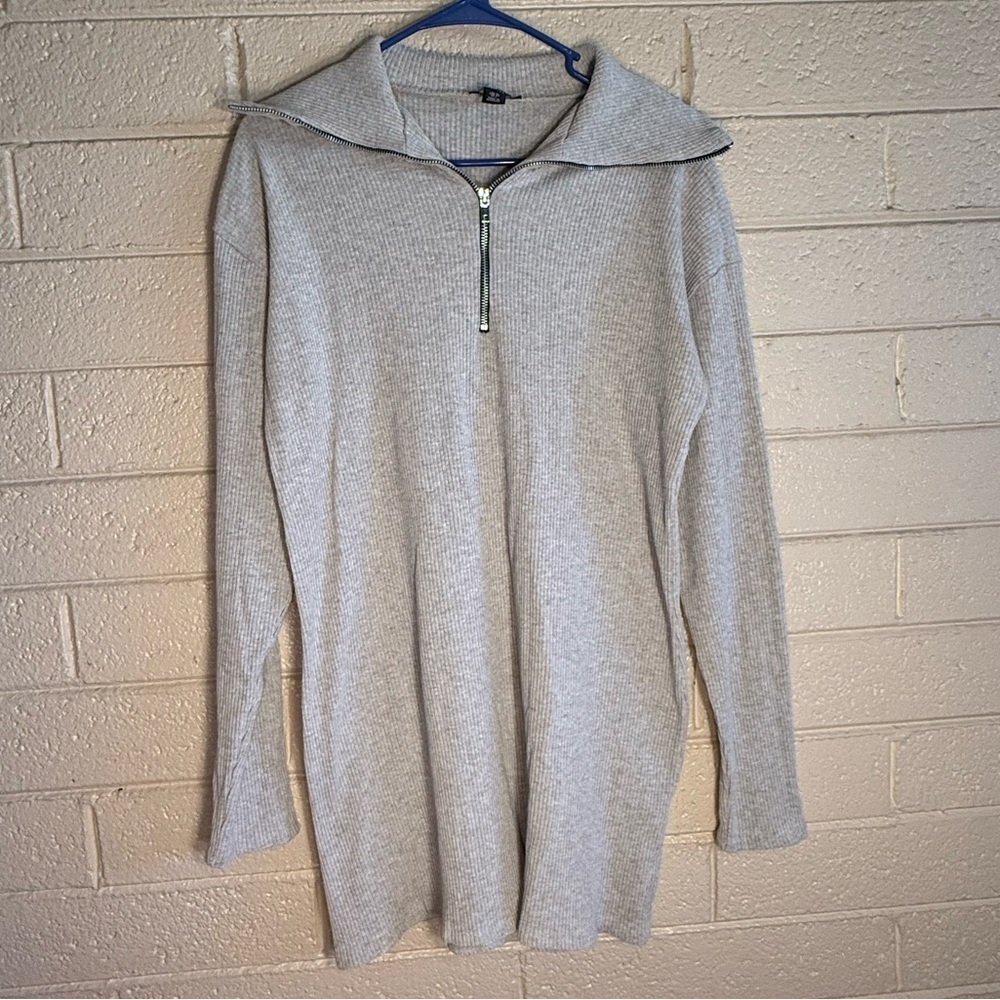 PrettyLittleThing Light Gray Ribbed Sweater - Picture 2 of 7